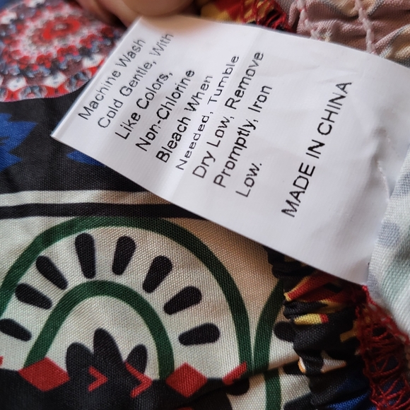 Womens Multicoloured Geometric Polyester Cut-Off Shorts Size L Regular - Picture 2 of 8